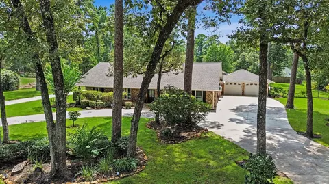 1310 Sycamore Ln, Houston, TX 77339