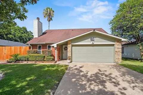 10806 Heather Hill Dr, Houston, TX 77086