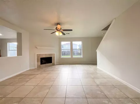 3335 Legends Wild Dr, Spring, TX 77386 photo 3