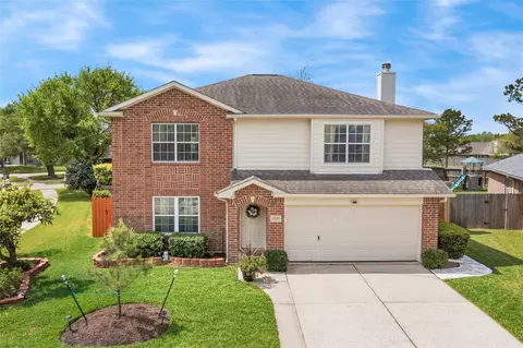 2865 Misty Bay Dr, Dickinson, TX 77539