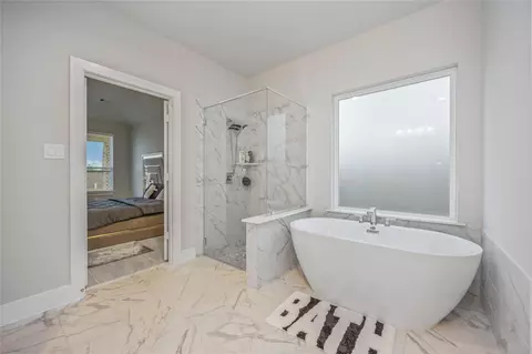 Bath - 3311 Learning Tree Ln, Rosenberg, TX 77471 photo 1 of 5