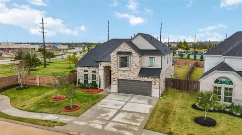 View/Area - 3311 Learning Tree Ln, Rosenberg, TX 77471 photo 2 of 8