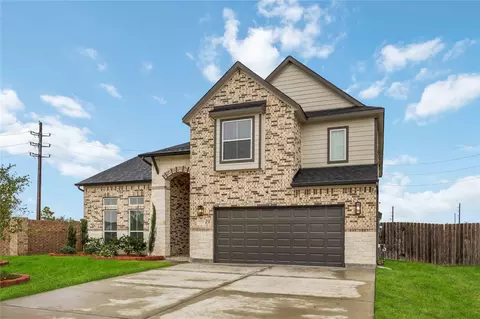 Exterior - 3311 Learning Tree Ln, Rosenberg, TX 77471 photo 2 of 4
