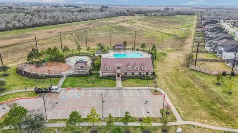 View/Area - 3311 Learning Tree Ln, Rosenberg, TX 77471 photo 6 of 8