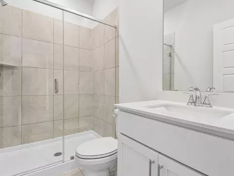 Bath - 2134 Rawls Ranch Dr, Conroe, TX 77301 photo 3 of 3