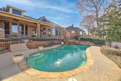 163 Edgewood Dr, Montgomery, TX 77356