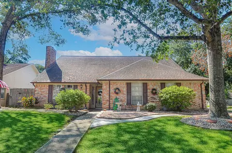 2402 Knollbrook Ln, Spring, TX 77373 photo 1
