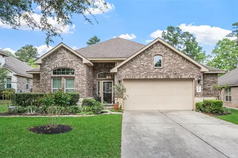 1940 Honey Laurel Dr, Conroe, TX 77304