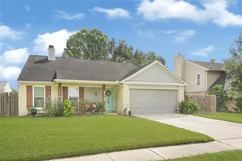 2721 Village Mills Dr, Pearland, TX 77584