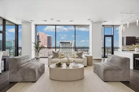 1211 Caroline St #1901, Houston, TX 77002