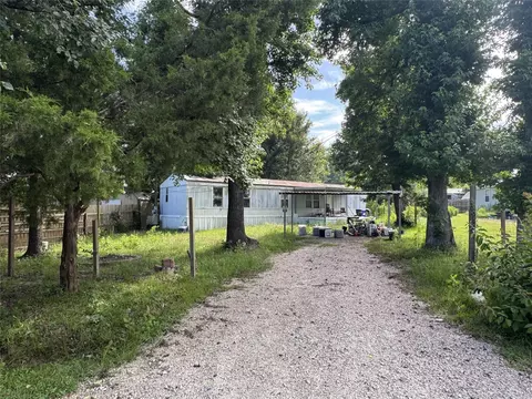 199 Walnut Cv, Onalaska, TX 77360
