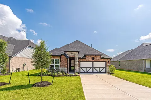 157 Peninsula Point Dr, Montgomery, TX 77356