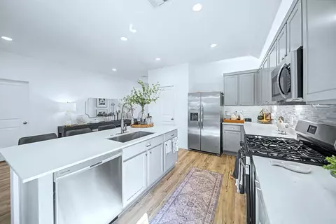 Kitchen - 22616 Hackberry Leaf Dr, New Caney, TX 77357 photo 2 of 2