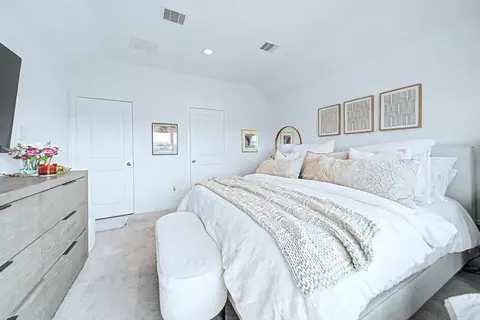 Bedroom - 22616 Hackberry Leaf Dr, New Caney, TX 77357 photo 1 of 3