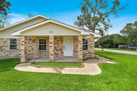 2005 5th St, Hempstead, TX 77445 photo 1