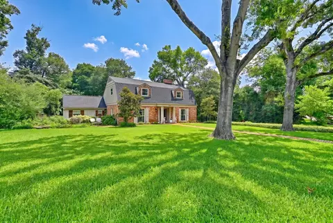 1704 Harrison Rd, Brenham, TX 77833