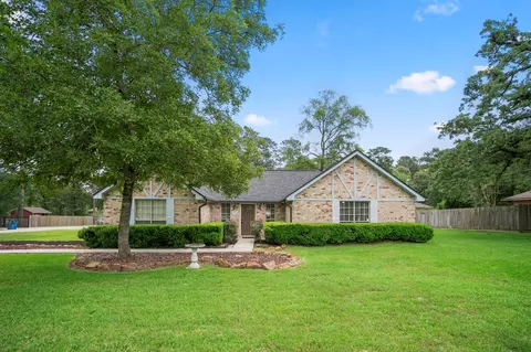 31814 Oak Xing, Magnolia, TX 77355
