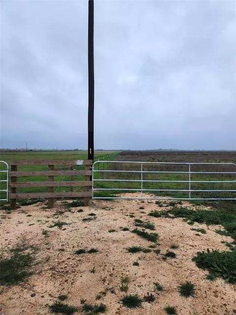 tbd Fm 2761, Alleyton, TX 78933