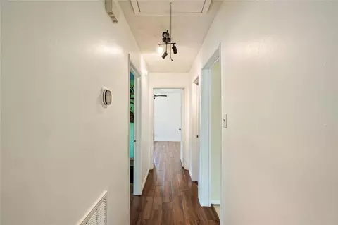Entry Way - 2007 Cannonade Dr, Pasadena, TX 77503 photo 3 of 3