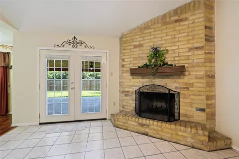 Entry Way - 2007 Cannonade Dr, Pasadena, TX 77503 photo 2 of 3