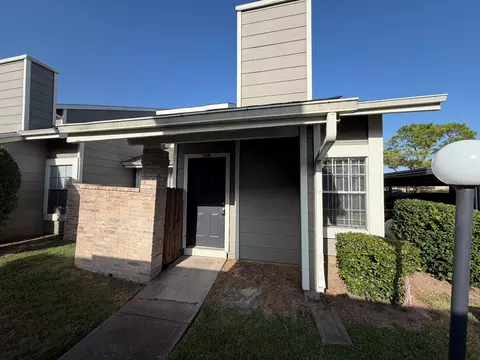 6327 Cattails Ln, Houston, TX 77035