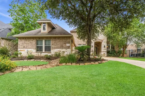 27 N Arrow Canyon Cir, The Woodlands, TX 77389
