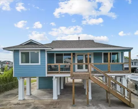 251 Barracuda St, Bayou Vista, TX 77563