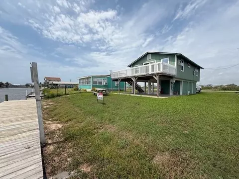 855 County Road 201, Sargent, TX 77414