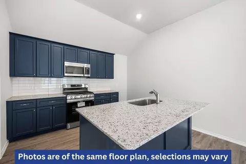 Kitchen - 25646 John Wayne Rd, Splendora, TX 77372 photo 2 of 3