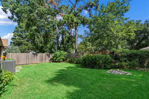 Exterior - 5010 Deer Point Dr, Spring, TX 77389 photo 6 of 8