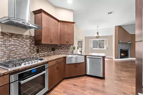 Kitchen - 5010 Deer Point Dr, Spring, TX 77389 photo 3 of 4