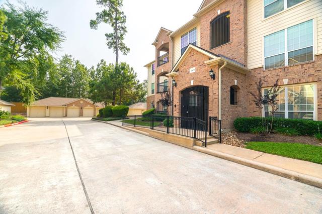 6607 Lake Woodlands Dr #312, The Woodlands, TX 77382