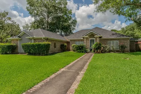 7650 Colonial Dr, Beaumont, TX 77707