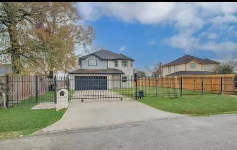3131 Chaffin St, Houston, TX 77087