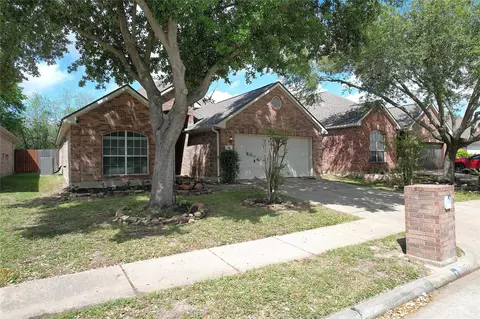 13807 Naples Park Ln, Houston, TX 77070