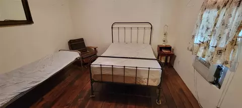 Bedroom - 989 Cedar Ridge Rd, Junction, TX 76849 photo 3 of 4