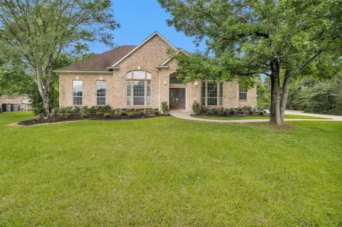 2211 Blue Lake Dr, Magnolia, TX 77354
