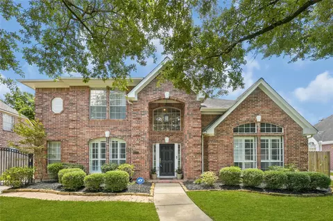 1327 Blackthorne Dr, Houston, TX 77094