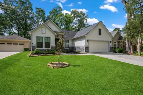 13211 Doral Cir, Montgomery, TX 77356