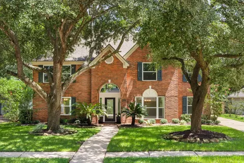 4519 Warwick Dr, Sugar Land, TX 77479