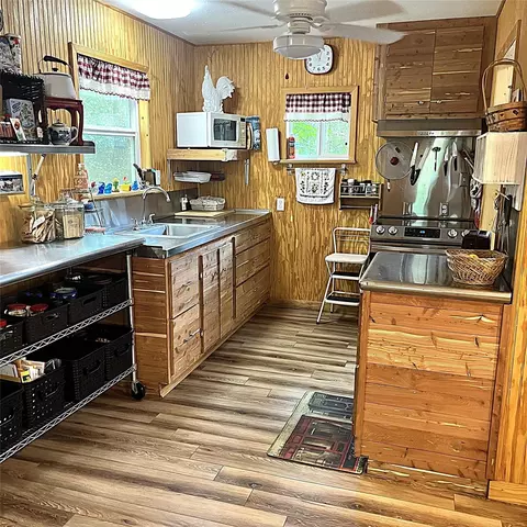 Kitchen - 5002 Fm 811, Centerville, TX 75833 photo 1 of 5