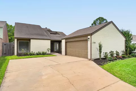 2218 Ashford Hollow Ln, Houston, TX 77077