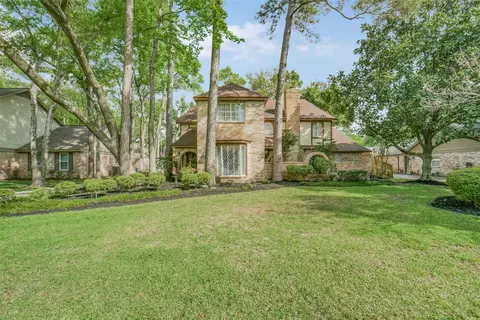 11922 Moorcreek Dr, Houston, TX 77070