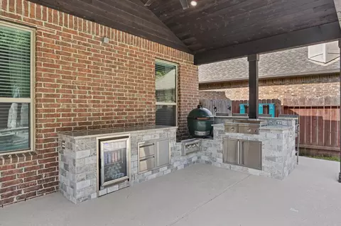 Kitchen - 24526 Grayson Falls Ln, Spring, TX 77389 photo 3 of 3