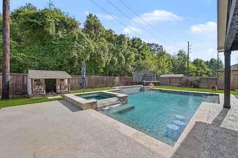 Exterior - 24526 Grayson Falls Ln, Spring, TX 77389 photo 7 of 8