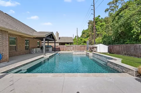 Exterior - 24526 Grayson Falls Ln, Spring, TX 77389 photo 8 of 8