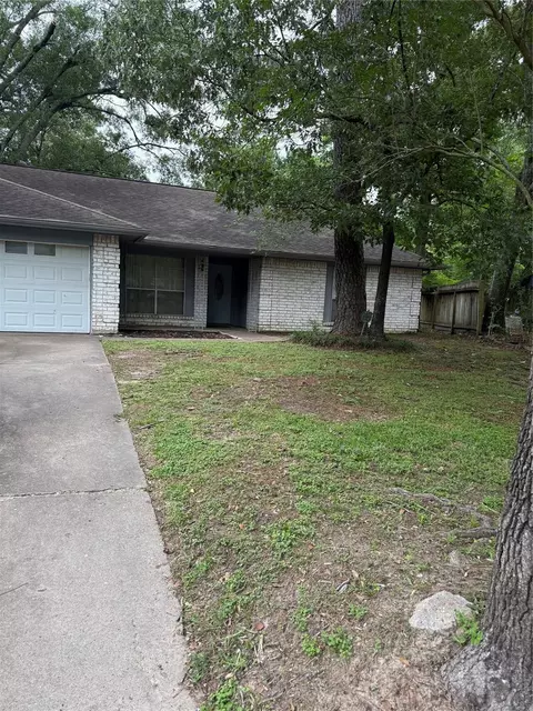 1998 Lake Creek Dr, Kingwood, TX 77339