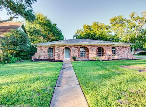 1802 Terrence Dr, Stafford, TX 77477
