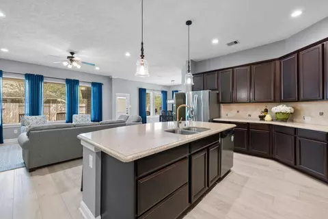 Kitchen - 3311 Sunlight Hill Ln, Spring, TX 77386 photo 8 of 9