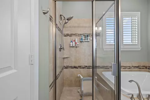 Bath - 3311 Sunlight Hill Ln, Spring, TX 77386 photo 4 of 5